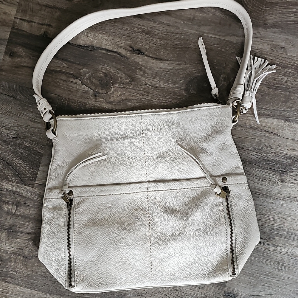 Elegant White Leather Shoulder Bag